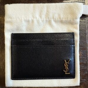 Saint Laurent Tiny Cassandre Credit Card Case in Shiny Leather (Black)